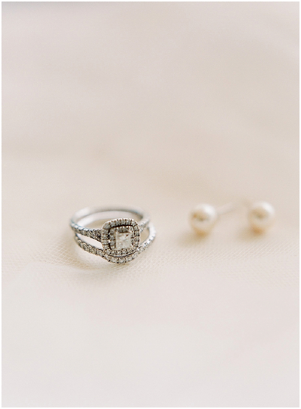 upstate-ny-farm-wedding-photographer-gilbertsville-farmhouse-16